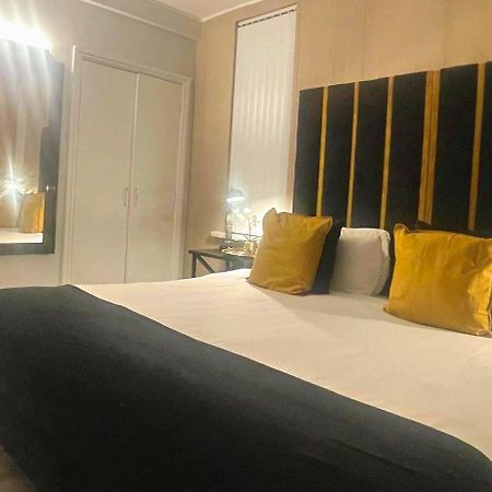 *Luxury 9Ine Lush Jacuzzi Apartment & Balcony* Бирмингем Экстерьер фото