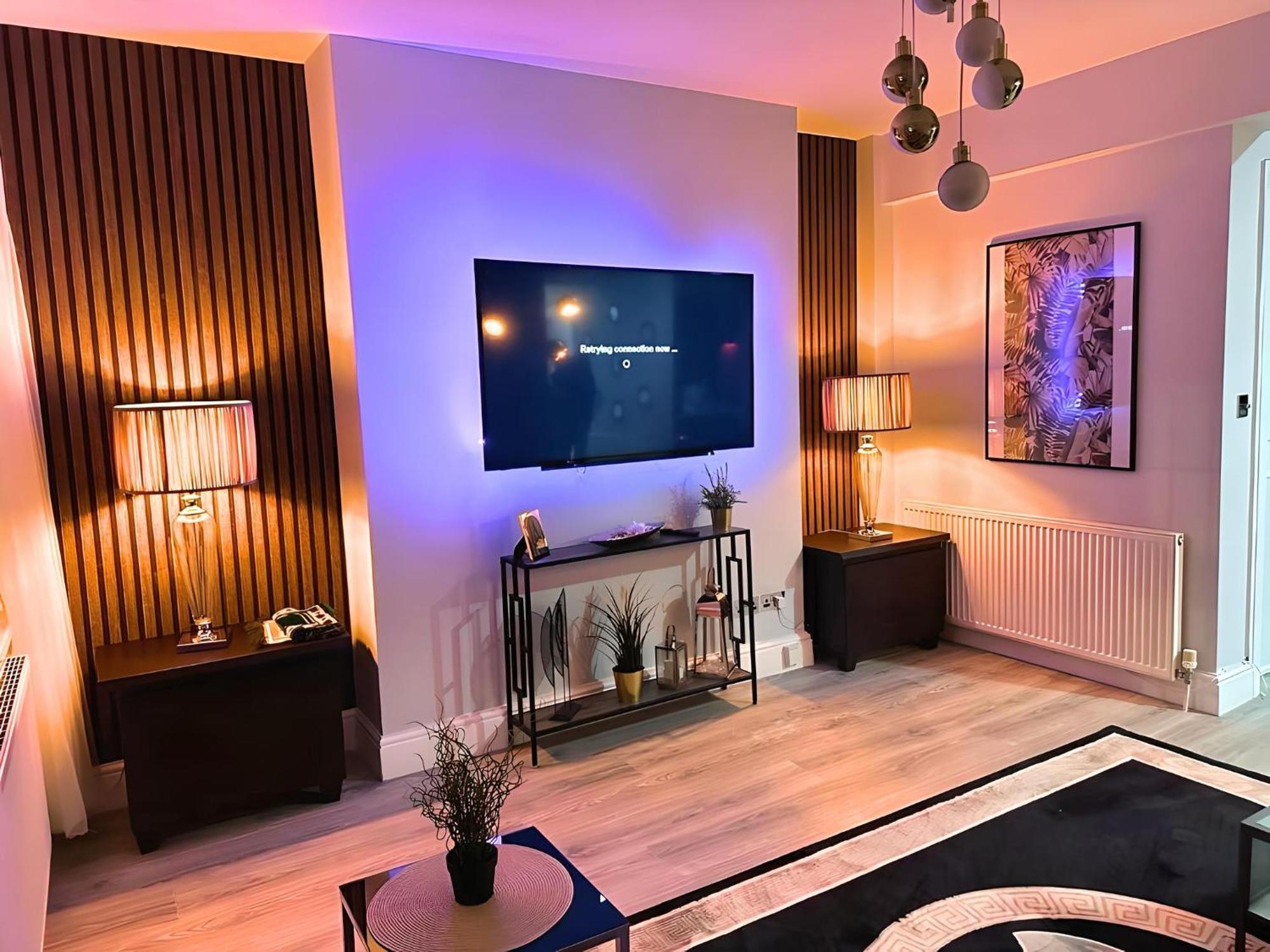 *Luxury 9Ine Lush Jacuzzi Apartment & Balcony* Бирмингем Экстерьер фото