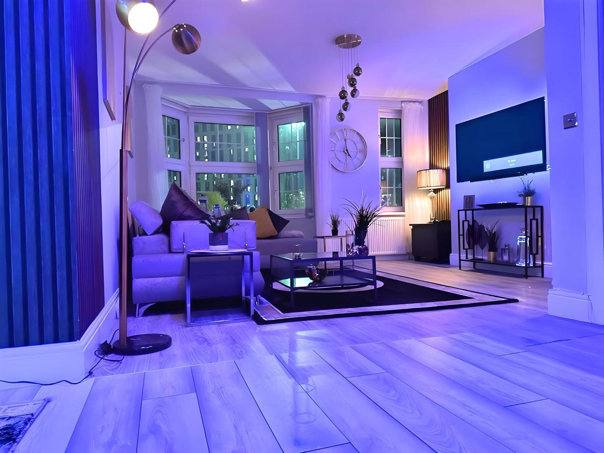 *Luxury 9Ine Lush Jacuzzi Apartment & Balcony* Бирмингем Экстерьер фото