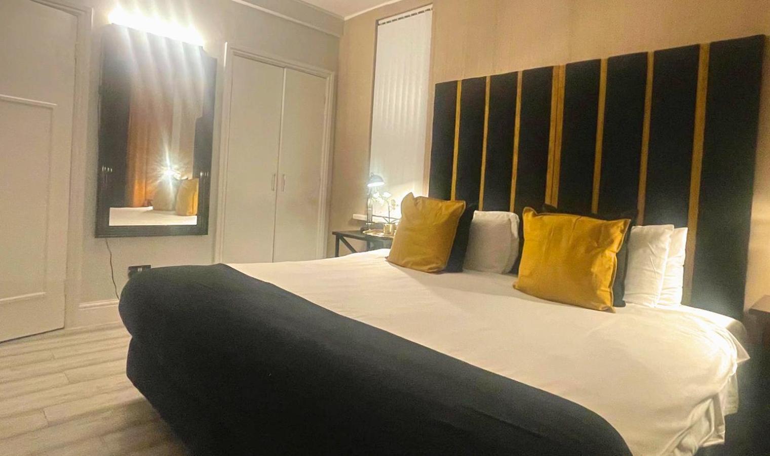 *Luxury 9Ine Lush Jacuzzi Apartment & Balcony* Бирмингем Экстерьер фото